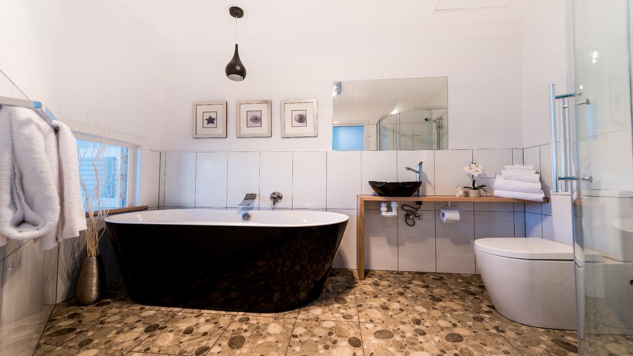 Ulverstone River Edge Holidayapartments ภายนอก รูปภาพ